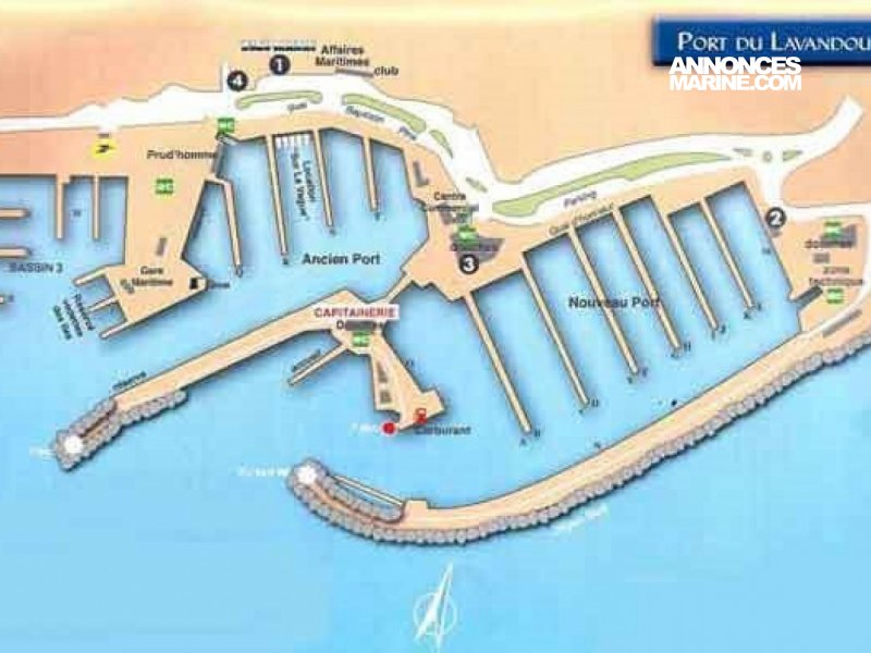 Ponton flottant d'amarrage Place de port au Lavandou 8m par 2.60 tolérance à 2,70m de large � vendre - Photo 1