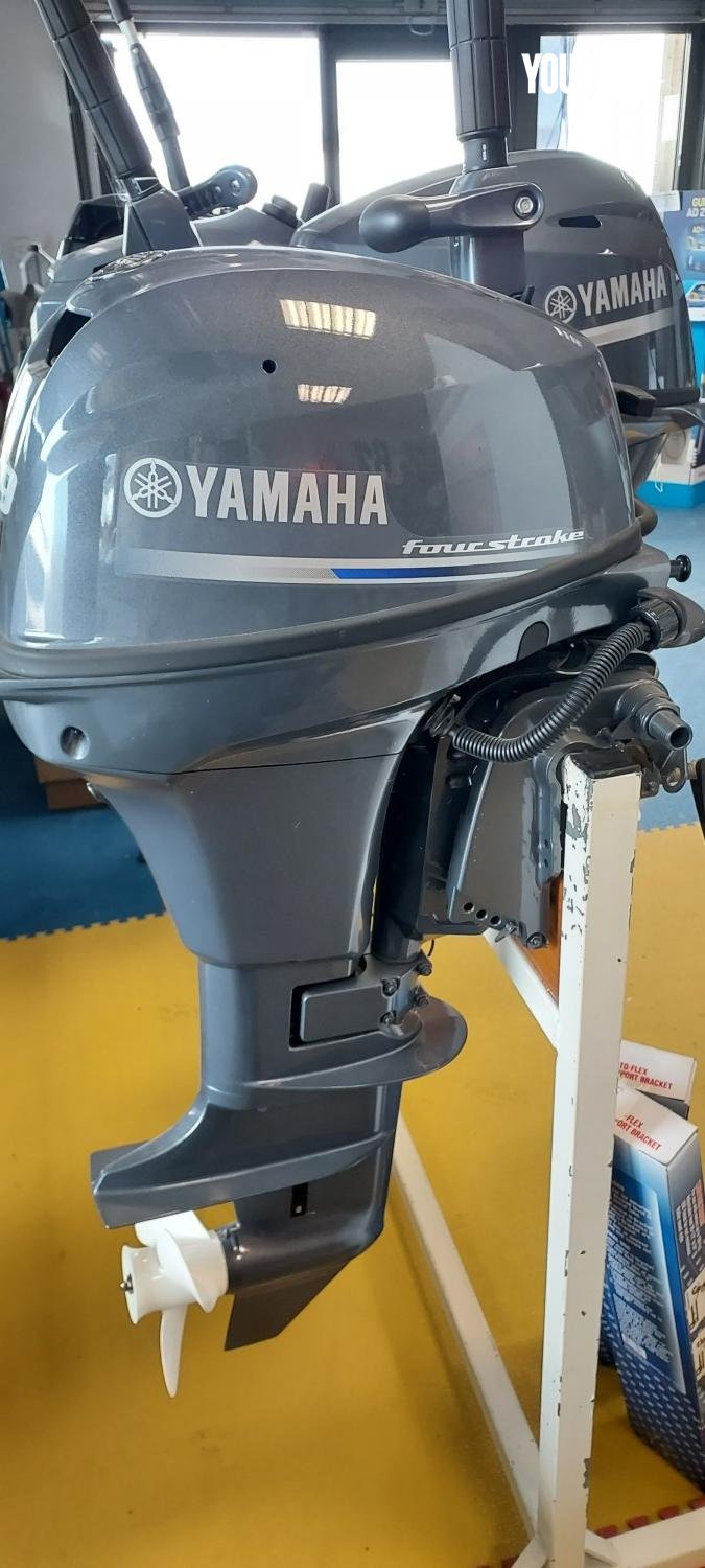 Yamaha F 9.9 à vendre - Photo 3