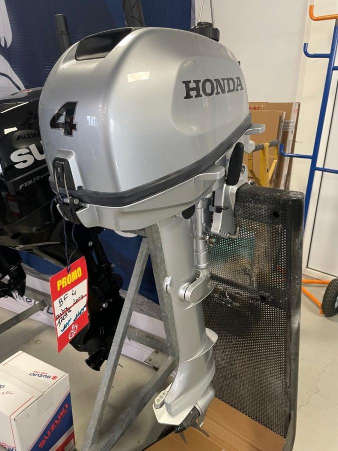 Honda BF4  à vendre par 