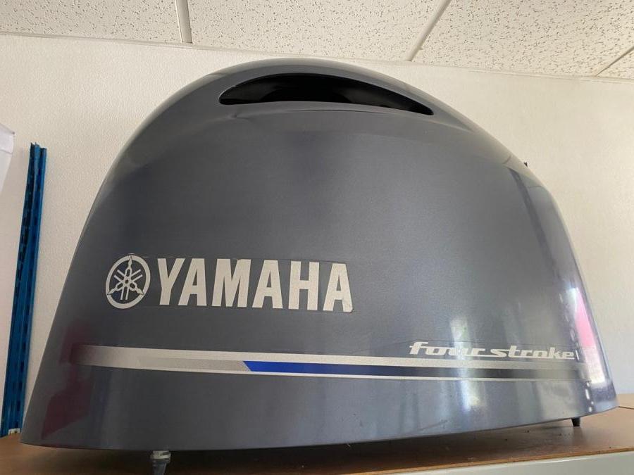 Capot moteur 200CV Yamaha à vendre - Photo 2