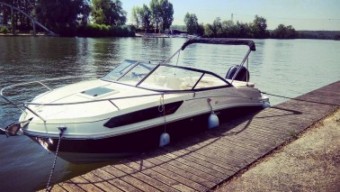 achat bateau Bayliner VR5 Cuddy
