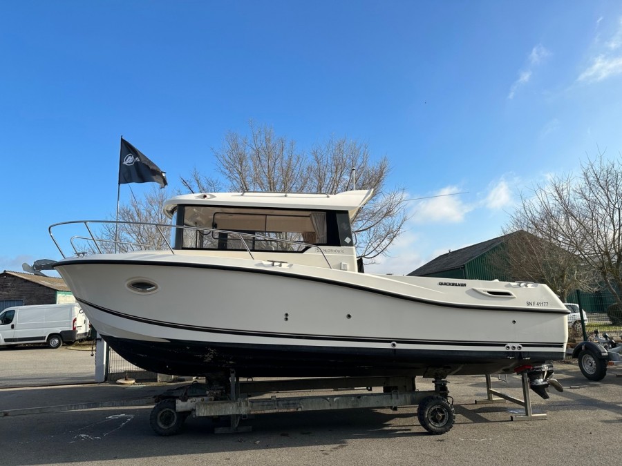 Quicksilver 755 Pilothouse used